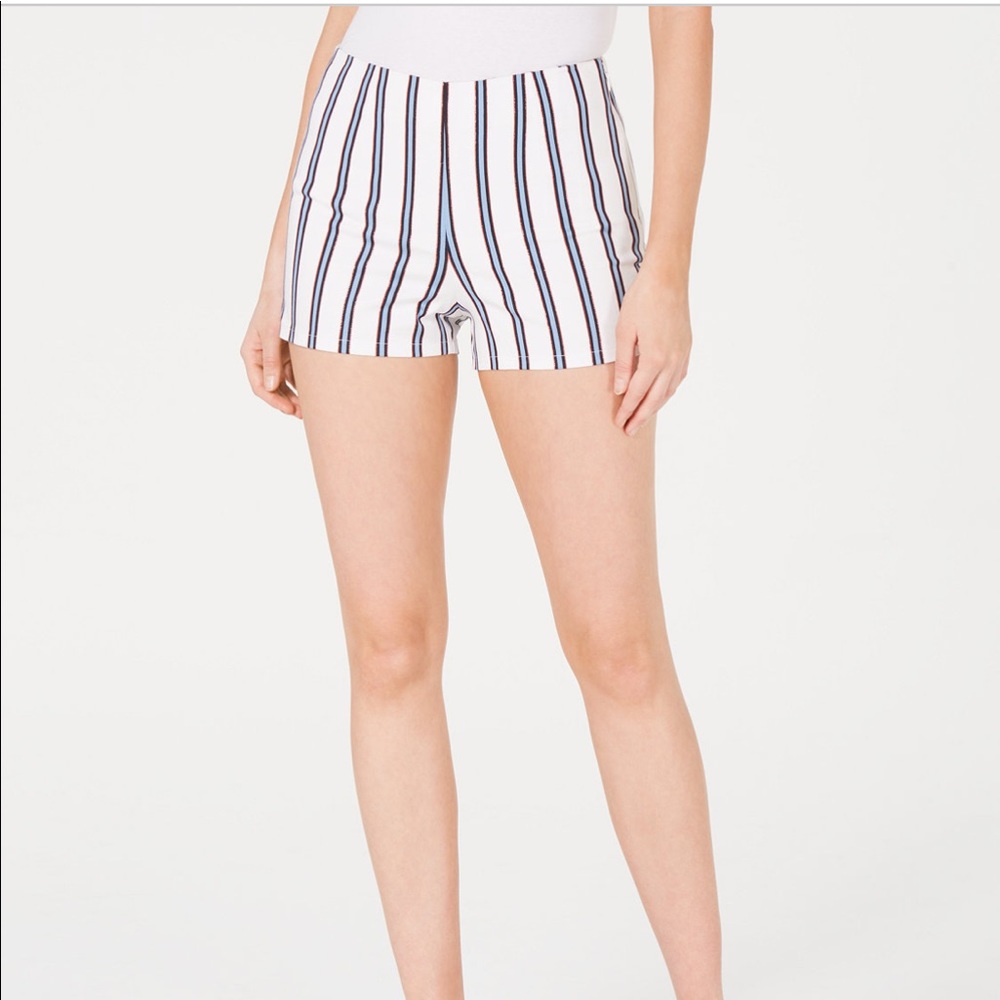 Guess metallic striped shorts!